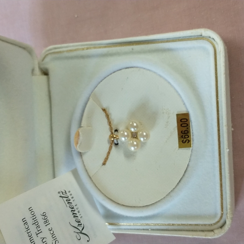 Krementz pearl necklace